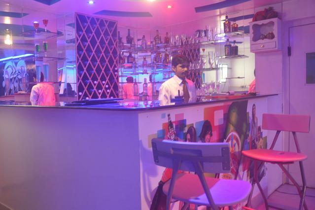 Hotel Amit Inn Патна Экстерьер фото