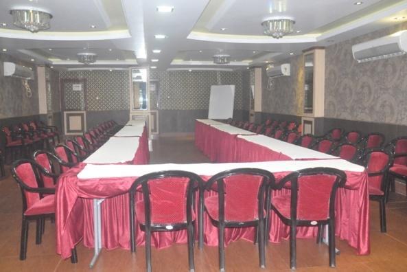 Hotel Amit Inn Патна Экстерьер фото