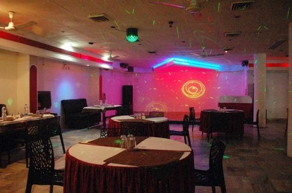 Hotel Amit Inn Патна Экстерьер фото